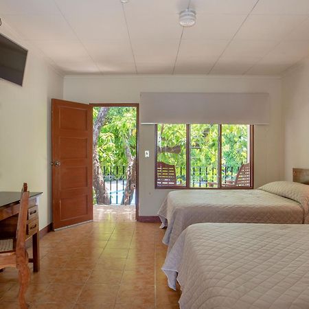 Hotel Boyeros リベリア エクステリア 写真