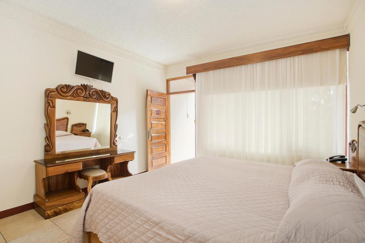 Hotel Boyeros リベリア エクステリア 写真