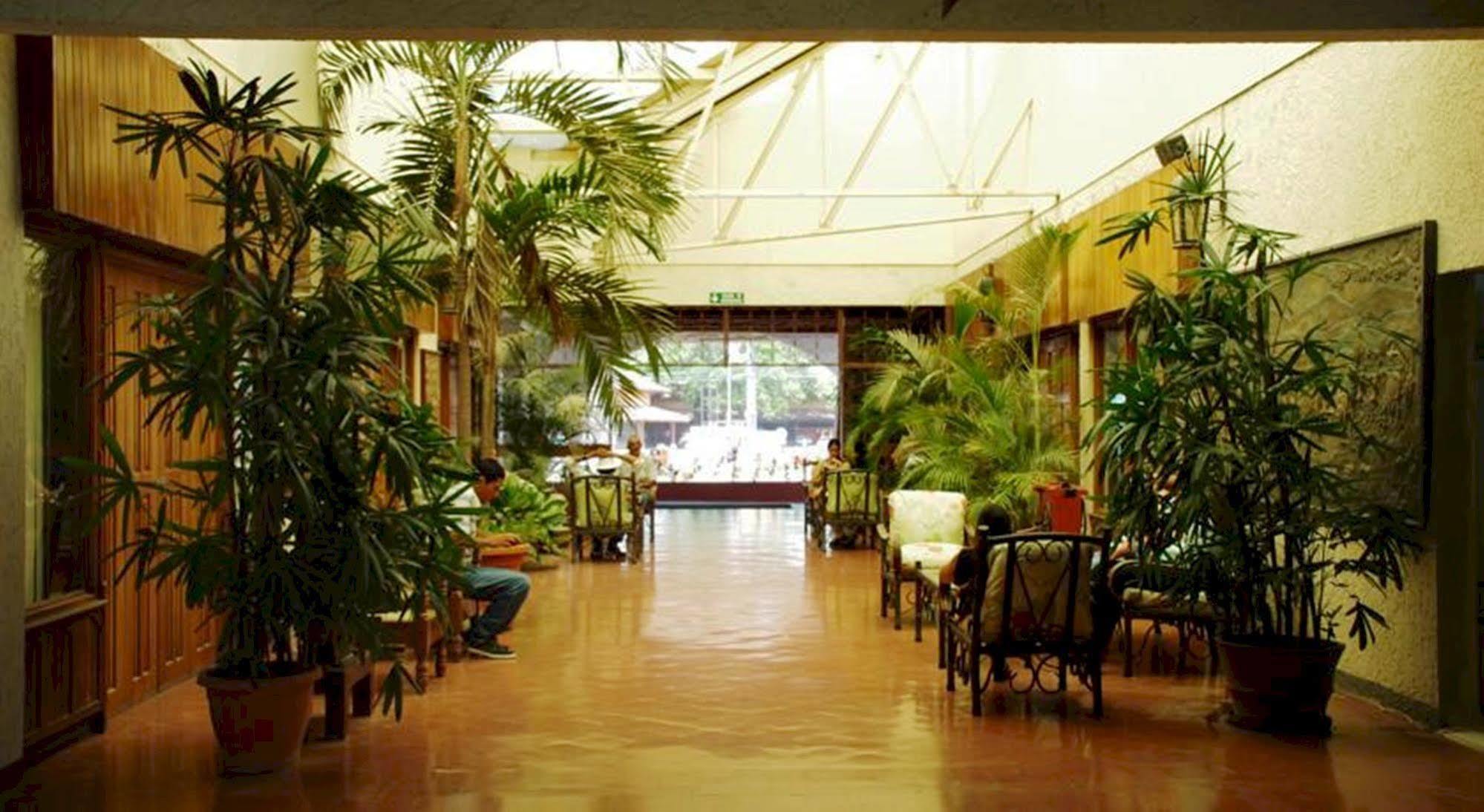 Hotel Boyeros リベリア エクステリア 写真